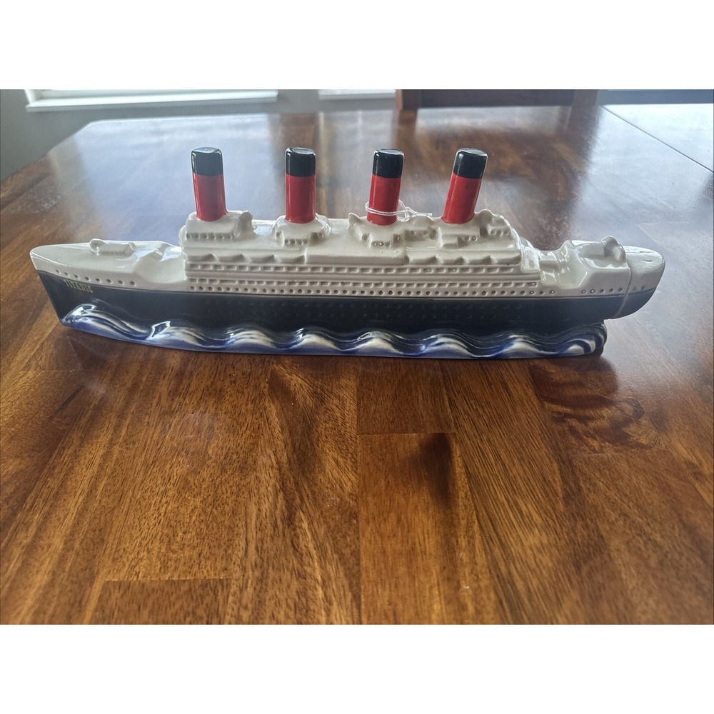 Vintage 1970 Titanic Liquor Bottle Paul Lux Multi-Color - Picture 3 of 7